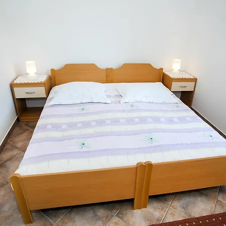 Antonieta 1209